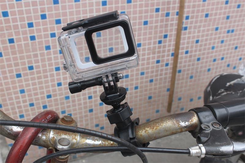 يتصاعد كاميرا الدراجة